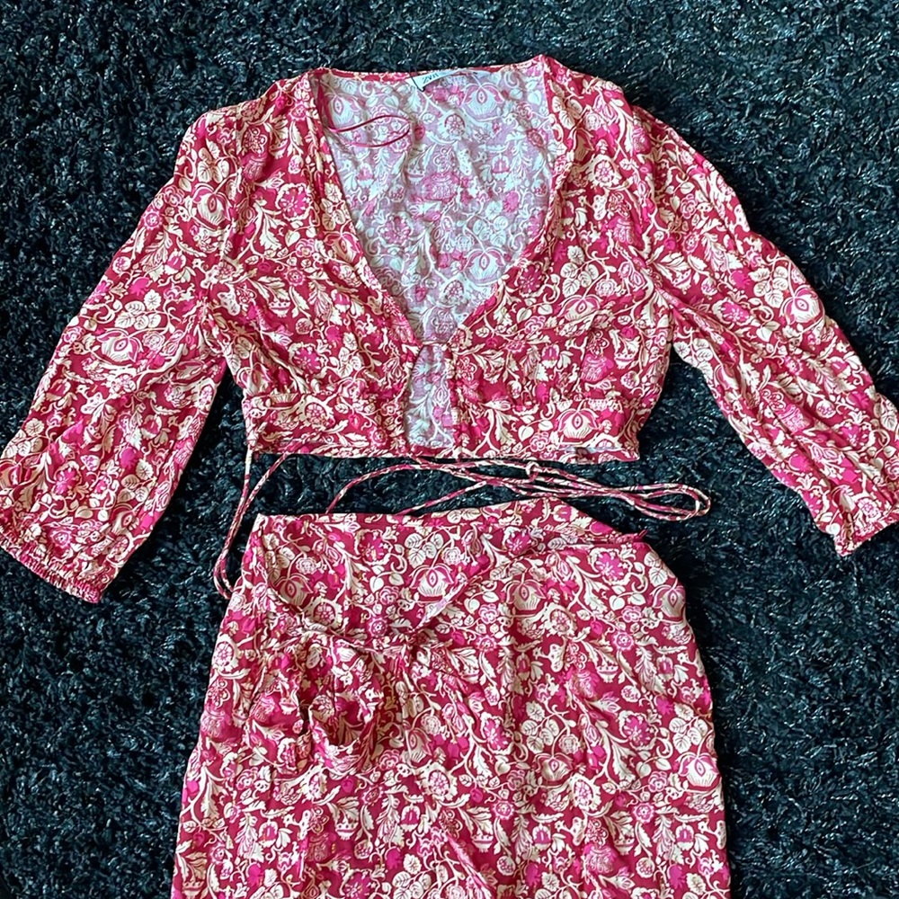 Zara printed set - top and skirt